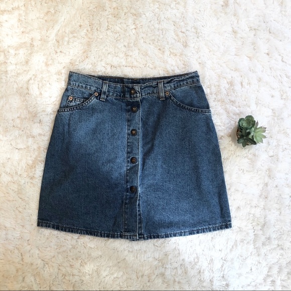 Levi's Dresses & Skirts - Vintage Levi’s Denim Skirt - Size 6